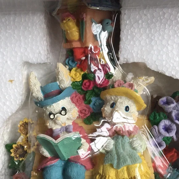 NWT Vintage 1990s Easter Jubilee Three-Piece Bunny Figure set - Picture 4 of 5